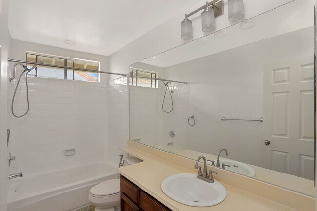 Building Photo - 4 Bed | 3 Bath | 1,979 Sq. Ft. | Stunning ...