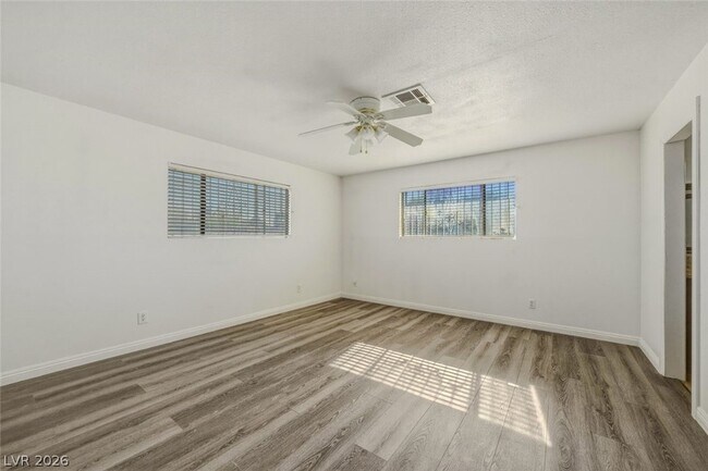 Building Photo - 6760 W Oakey Blvd