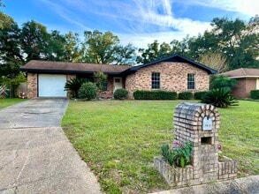 Building Photo - 7615 Long Meadow Ln