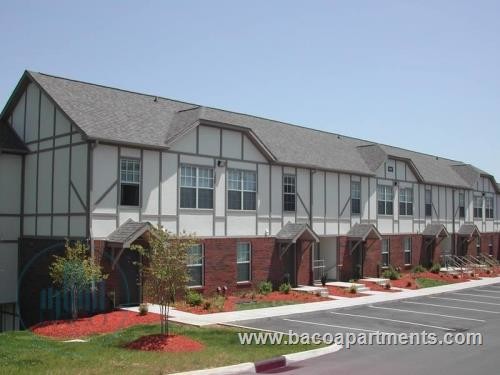 Building Photo - The Villas at Londontown