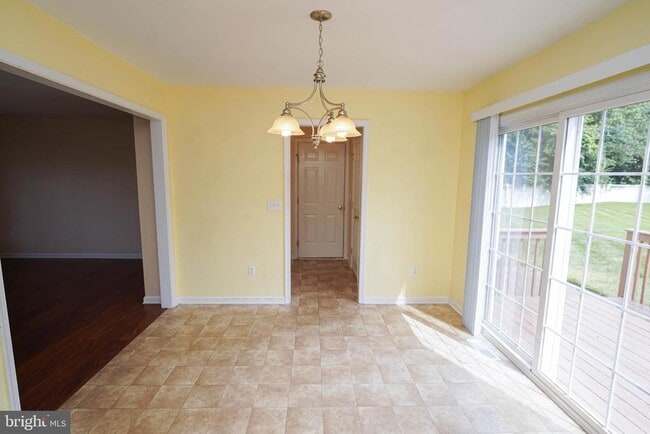 Building Photo - 1331 Aspen Dr