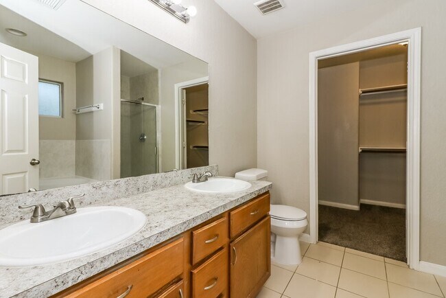 Building Photo - 11118 Opatrny Meadows Ln