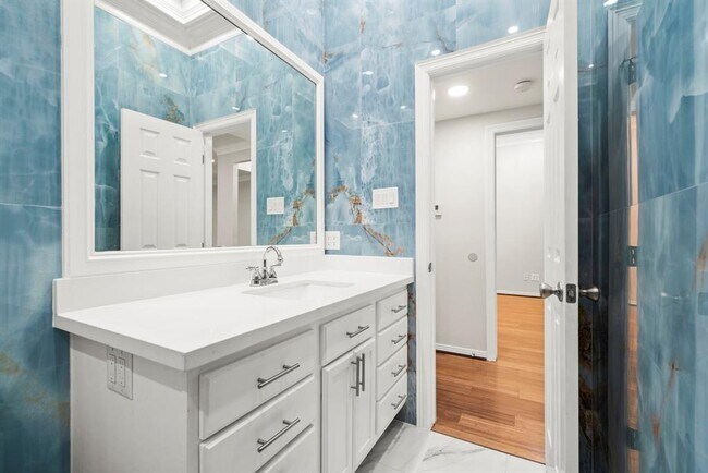 Building Photo - 4023 Breakwood Dr