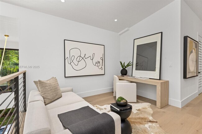 Building Photo - 4024 Bonita Ave