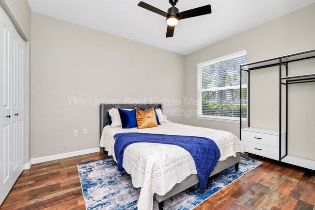 Building Photo - 2954 Sadina St