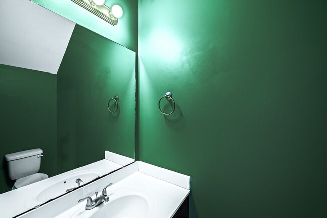 Building Photo - 525 Oyster Rock Ln