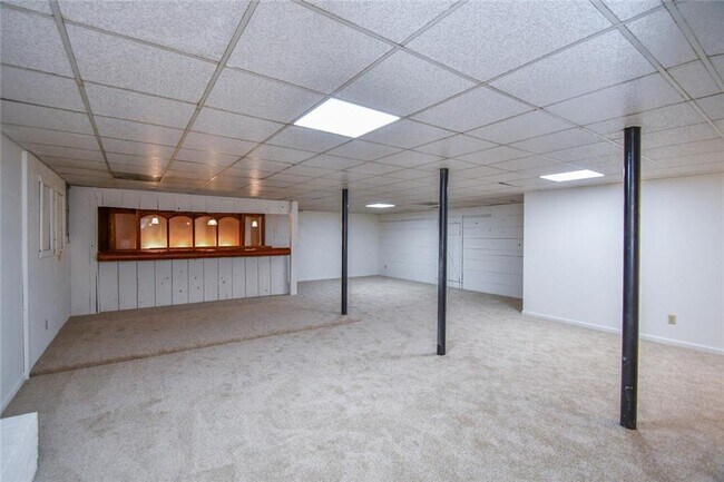 Building Photo - 17040 Birmingham Rd