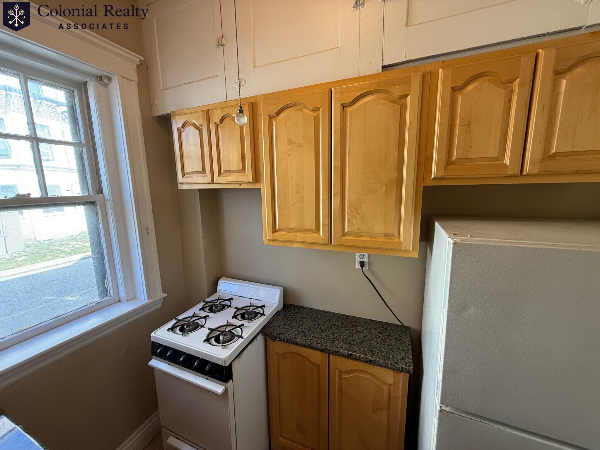 Building Photo - 319 Allston St