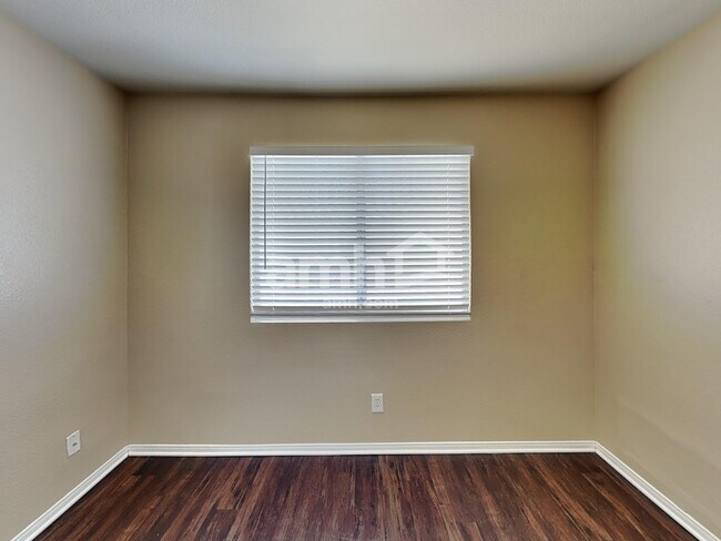 Building Photo - 1416 Bugle Boy Dr