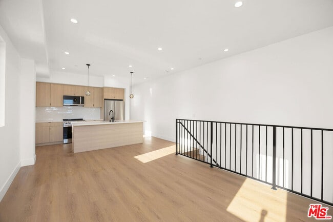 Building Photo - 6239 Banner Ave