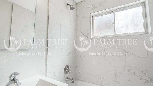 Building Photo - 247 San Jacinto Dr