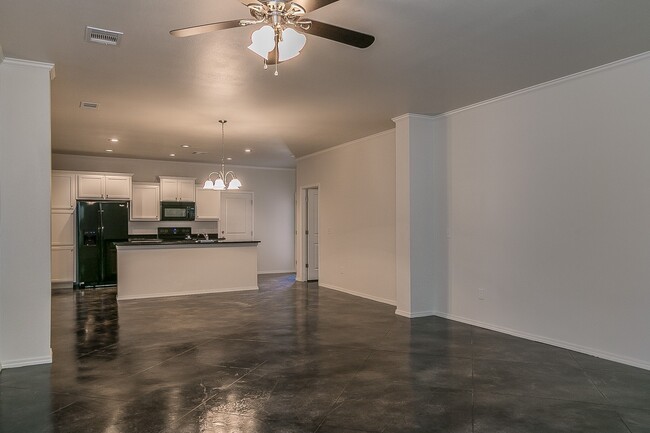 Building Photo - Stunning Hillside Terrace Townhome