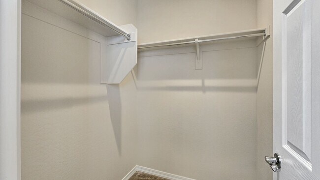 Building Photo - Brand new home!  Convenient to the 303 freeway!