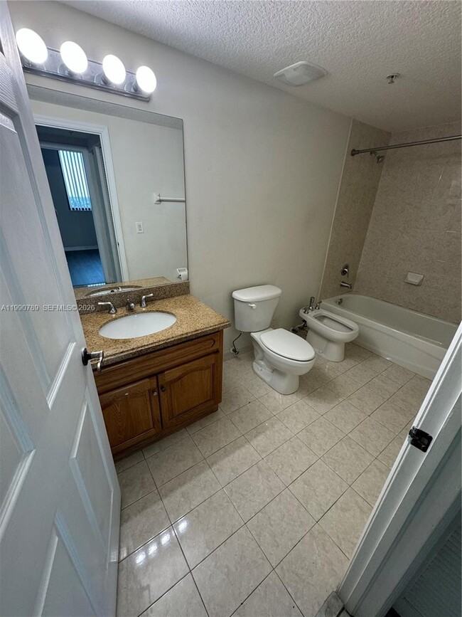 Building Photo - 4242 NW 2nd St