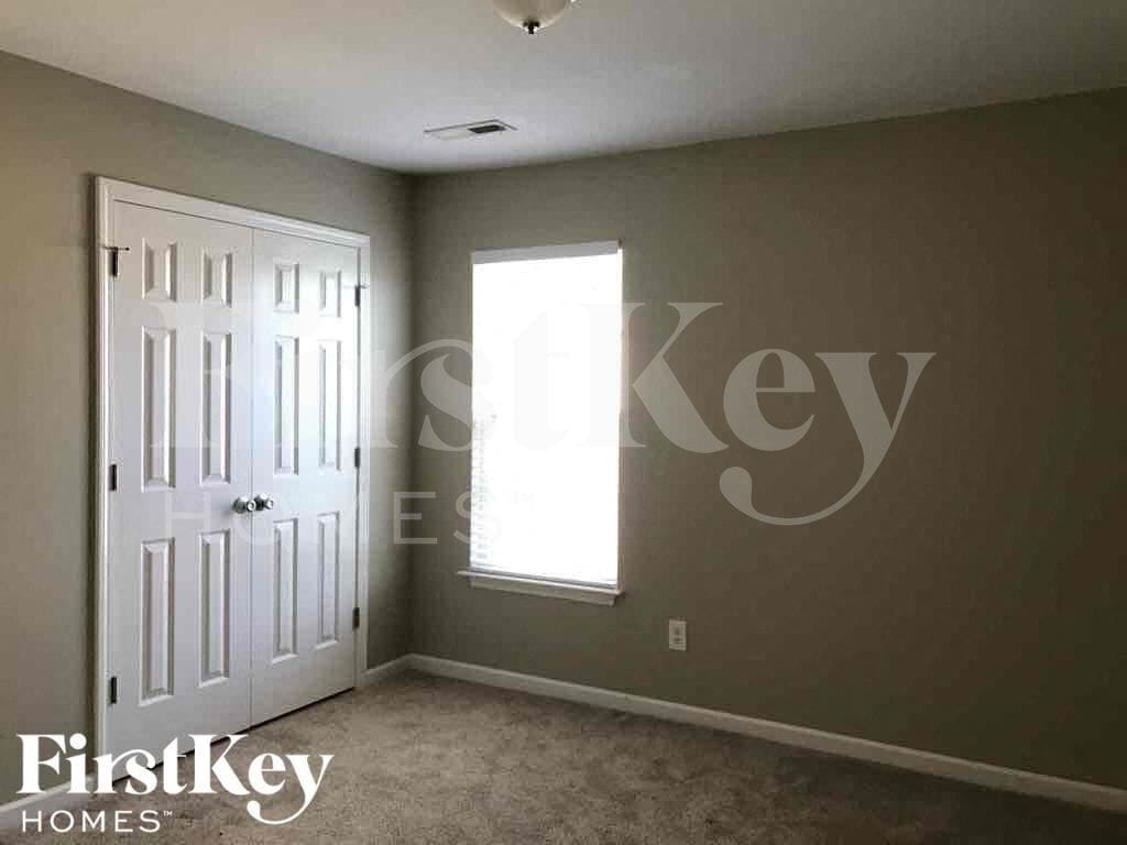 Building Photo - 3750 Wharton Dr