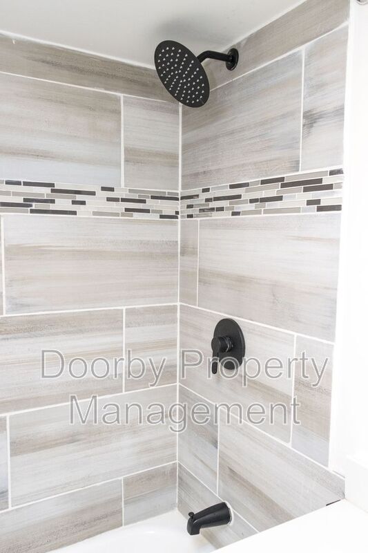 Building Photo - 814 N Germantown Rd