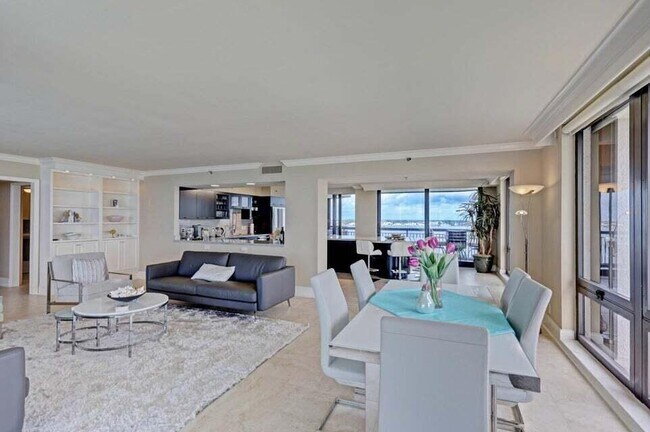 Building Photo - 5380 N Ocean Dr
