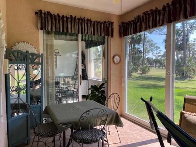 Building Photo - 252 Golf Club Dr