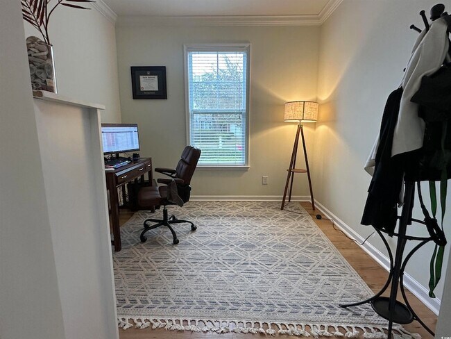 Building Photo - 204 Fulbourn Pl