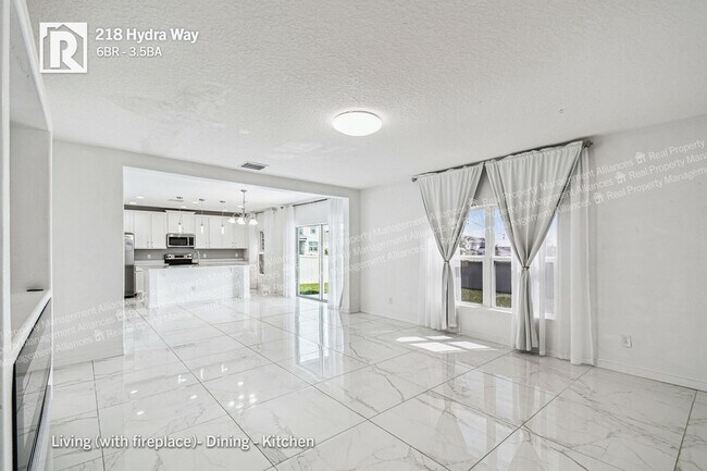 Building Photo - 218 Hydra Wy