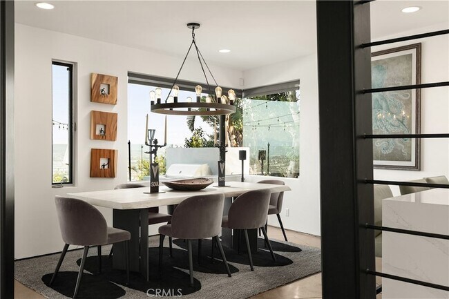 Building Photo - 3230 Tyrol Dr