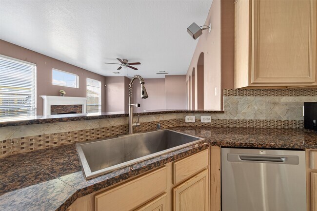 Building Photo - 18818 Flagstone Creek Rd