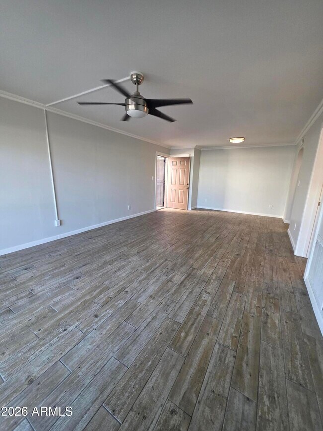 Building Photo - 10444 N 69th St