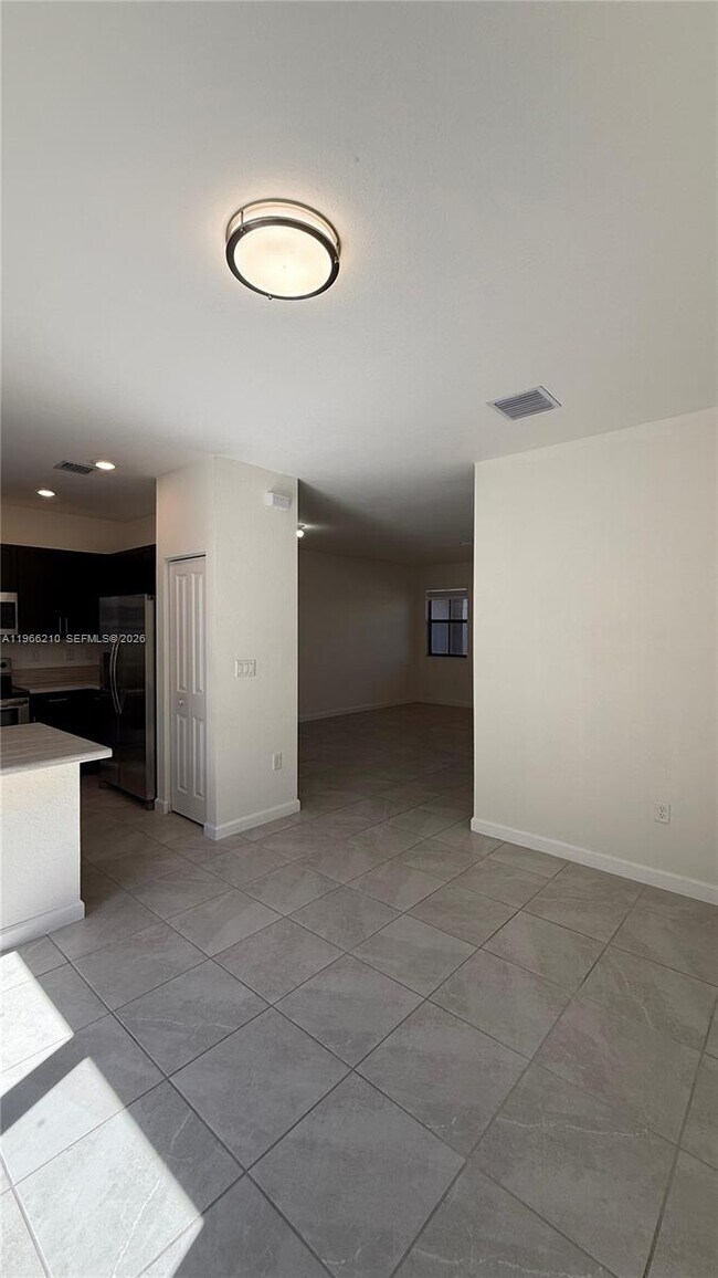 Building Photo - 11964 SW 244 Ln