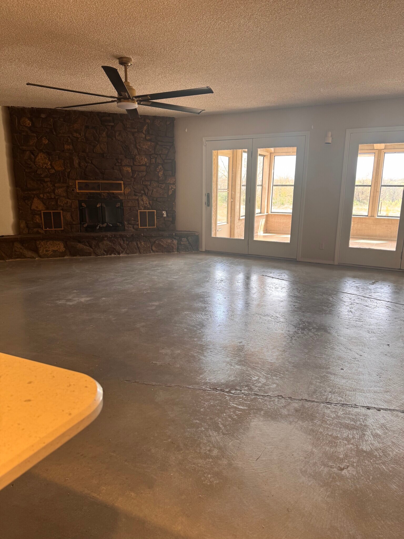 Building Photo - 3421 W 41st St N