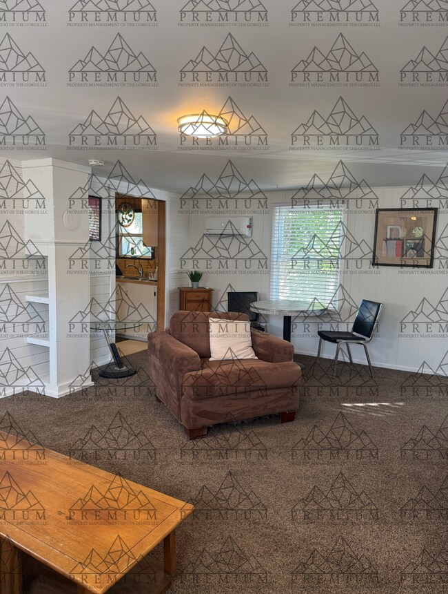 Building Photo - 408 Vista Dr