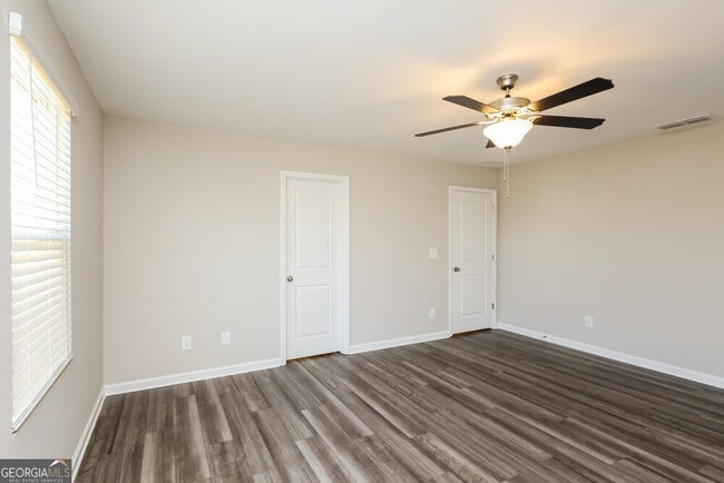 Building Photo - 3934 Kendrick Cir