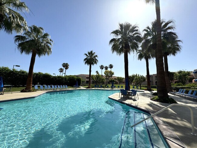 Building Photo - AVAILABLE NOW!! Charming FURNITURE OPTIONAL 1 Bed/2 Bath In Palm Springs Deauville Community!!