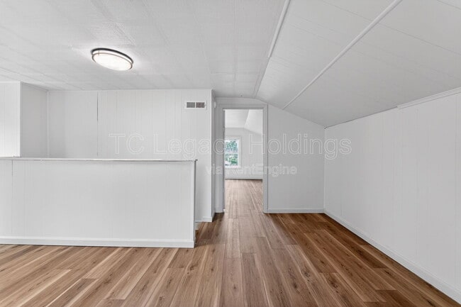 Building Photo - 192 Fairmor Dr