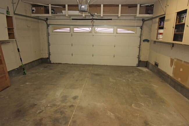 Building Photo - 3 Bedroom Home in Rincon Valley