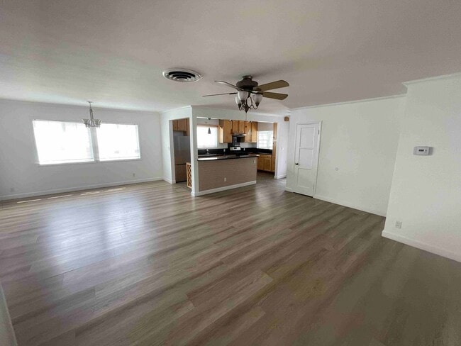 Building Photo - BEST VALUE IN SHERMAN OAKS!