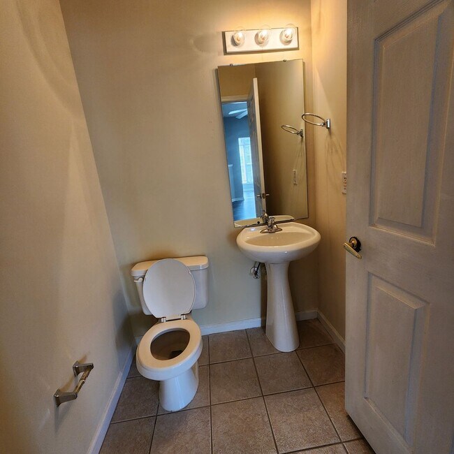 Building Photo - 2511 Friedland Pl
