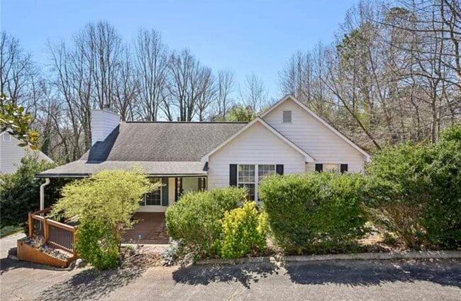 Building Photo - 172 Shallow Ridge Ln NE