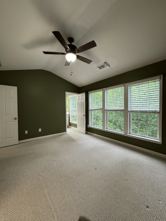 Building Photo - 1356 Thornborough Dr