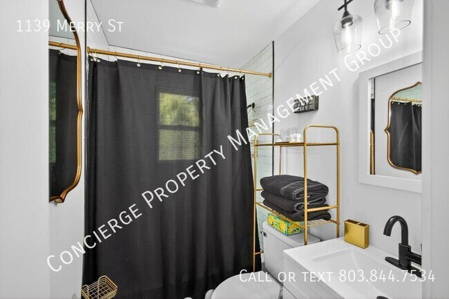 Building Photo - 1139 Merry St