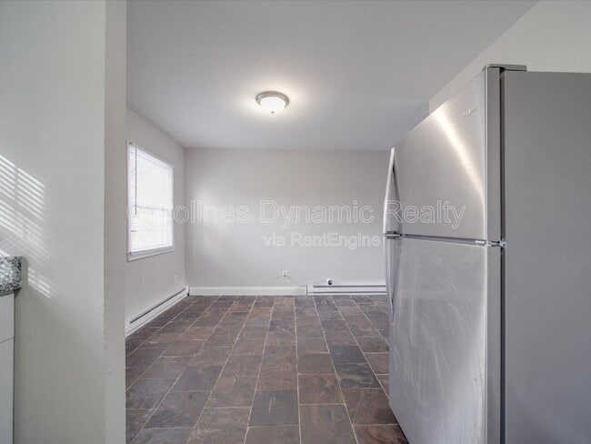 Building Photo - 325 S Gardner Ave