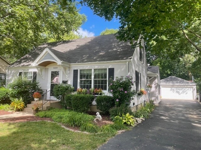 Primary Photo - 630 McKinley Ave