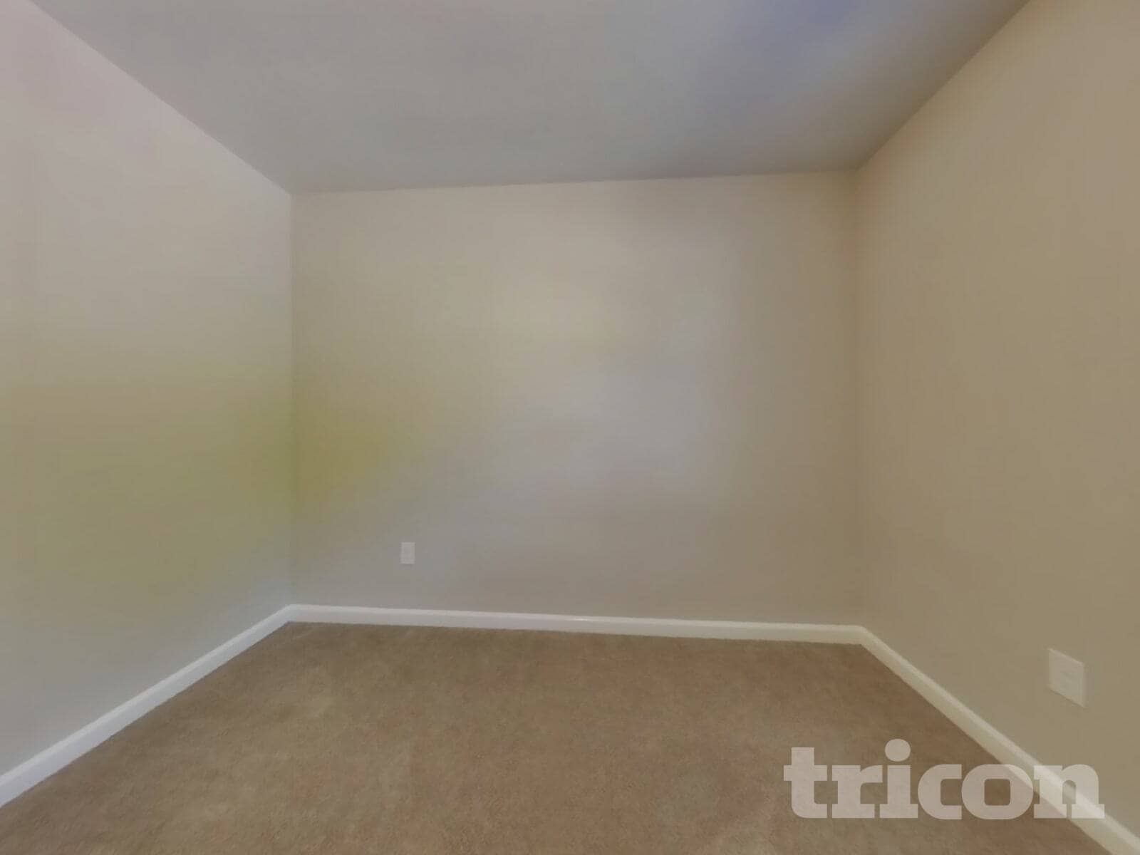 Building Photo - 4459 Ravenwood Dr