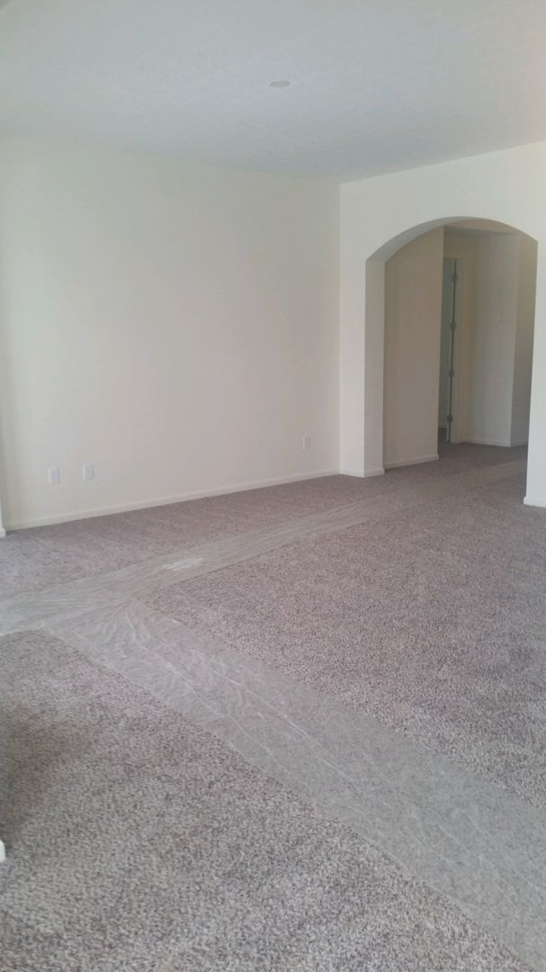 Building Photo - Bale Kenyon 6181