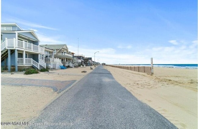 Building Photo - 171 Beach Front