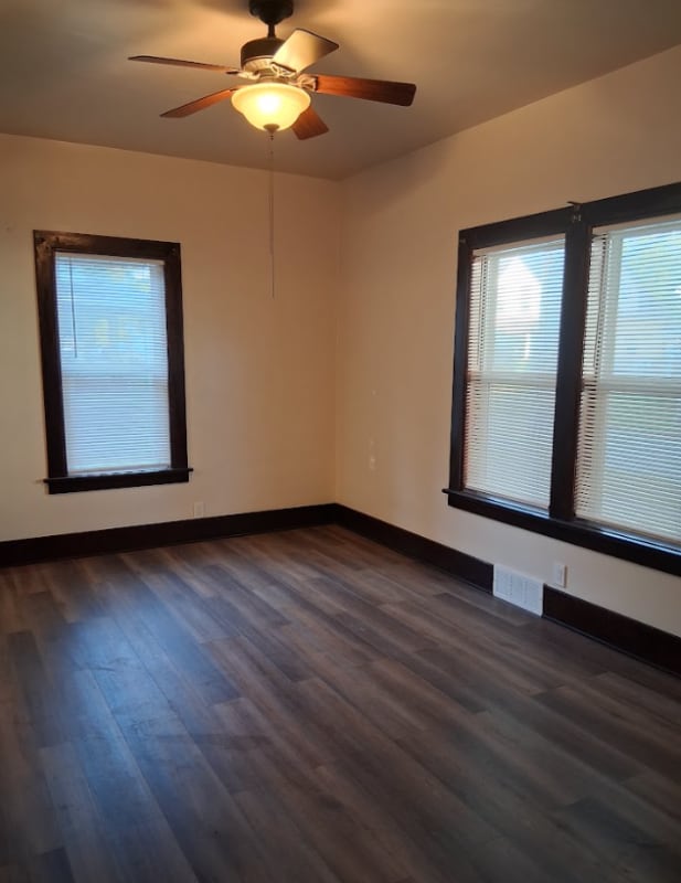 Building Photo - 418 S Hancock Ave