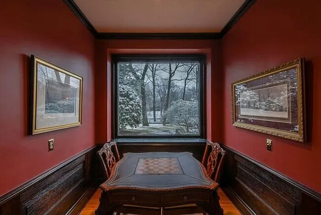 Building Photo - Welcome to the Stone House, a charming 3-bedroom, 2-bathroom