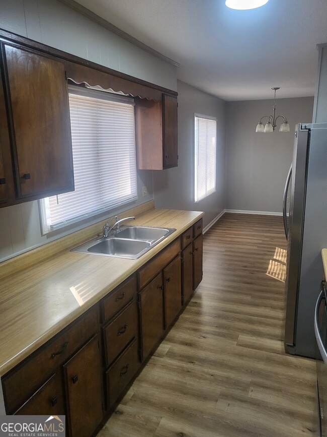 Building Photo - 1207 Firestone Dr