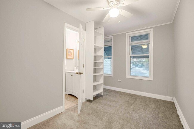 Building Photo - 3321 Elm Ave