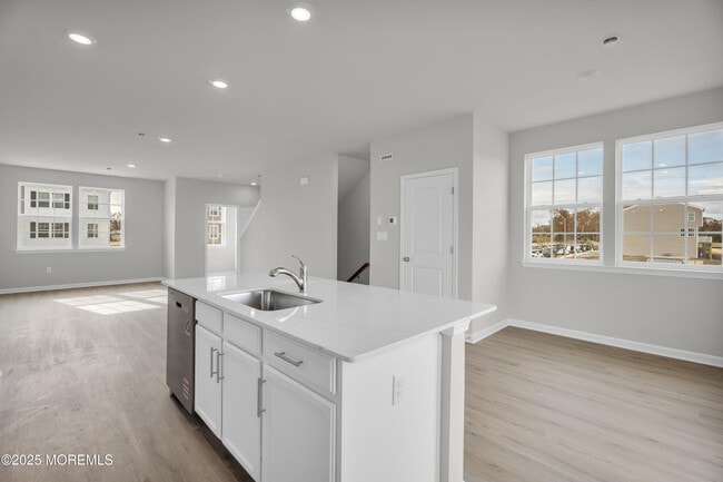 Building Photo - 216 Sandy Rdg Rd