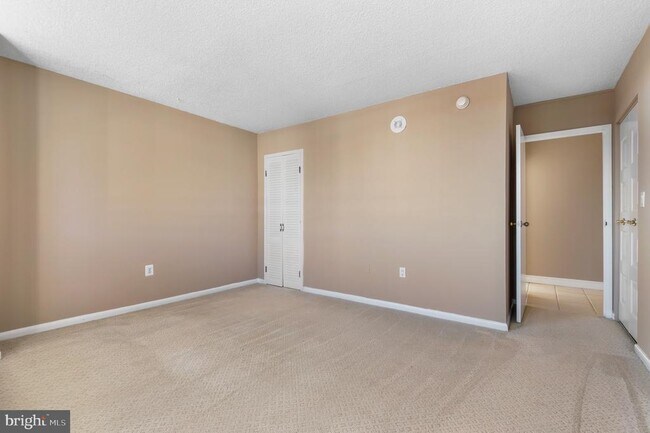 Building Photo - 205 E Joppa Rd